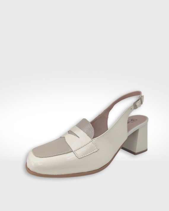 MOCASIN MUJER DESTALONADO CREMA