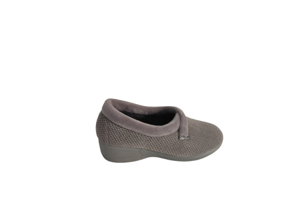 ZAPATILLA CASA CERRADA MUJER GRIS