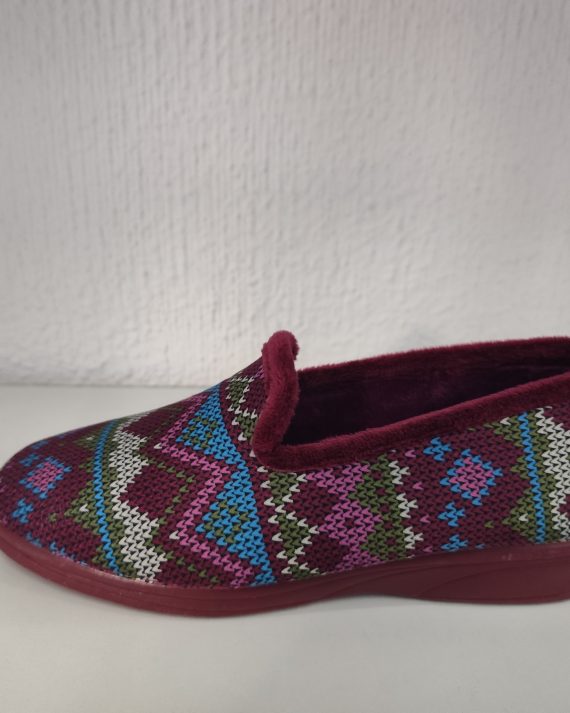 ZAPATILLA SEÑORA TAPA BURDEOS GRECA 2904